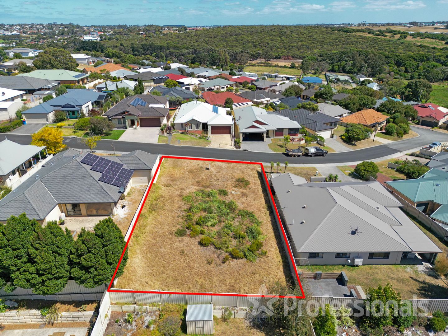 9 Clint Tce, Spencer Park WA 6330, Image 2