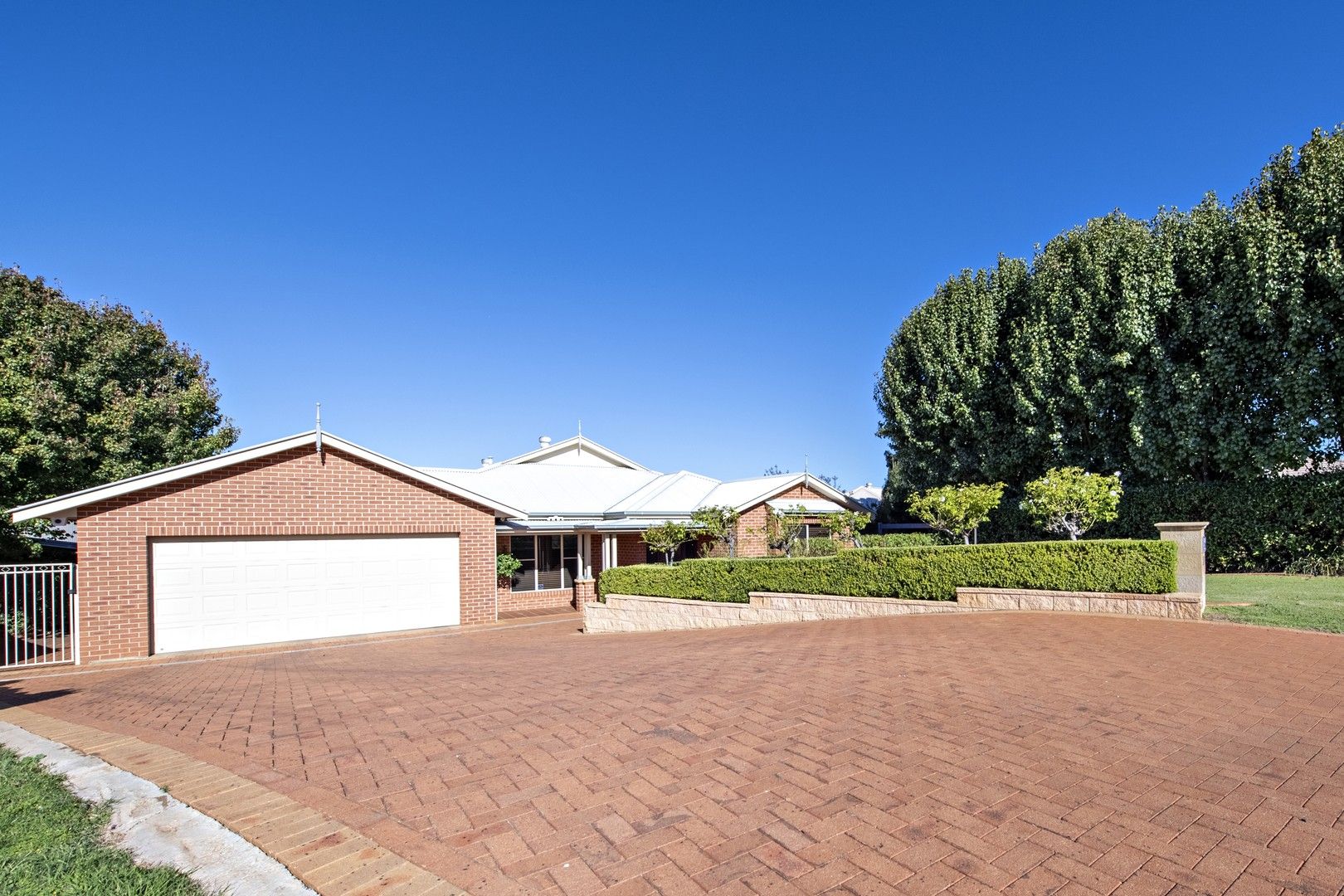 23 Lakeside Circuit, Dubbo NSW 2830, Image 0