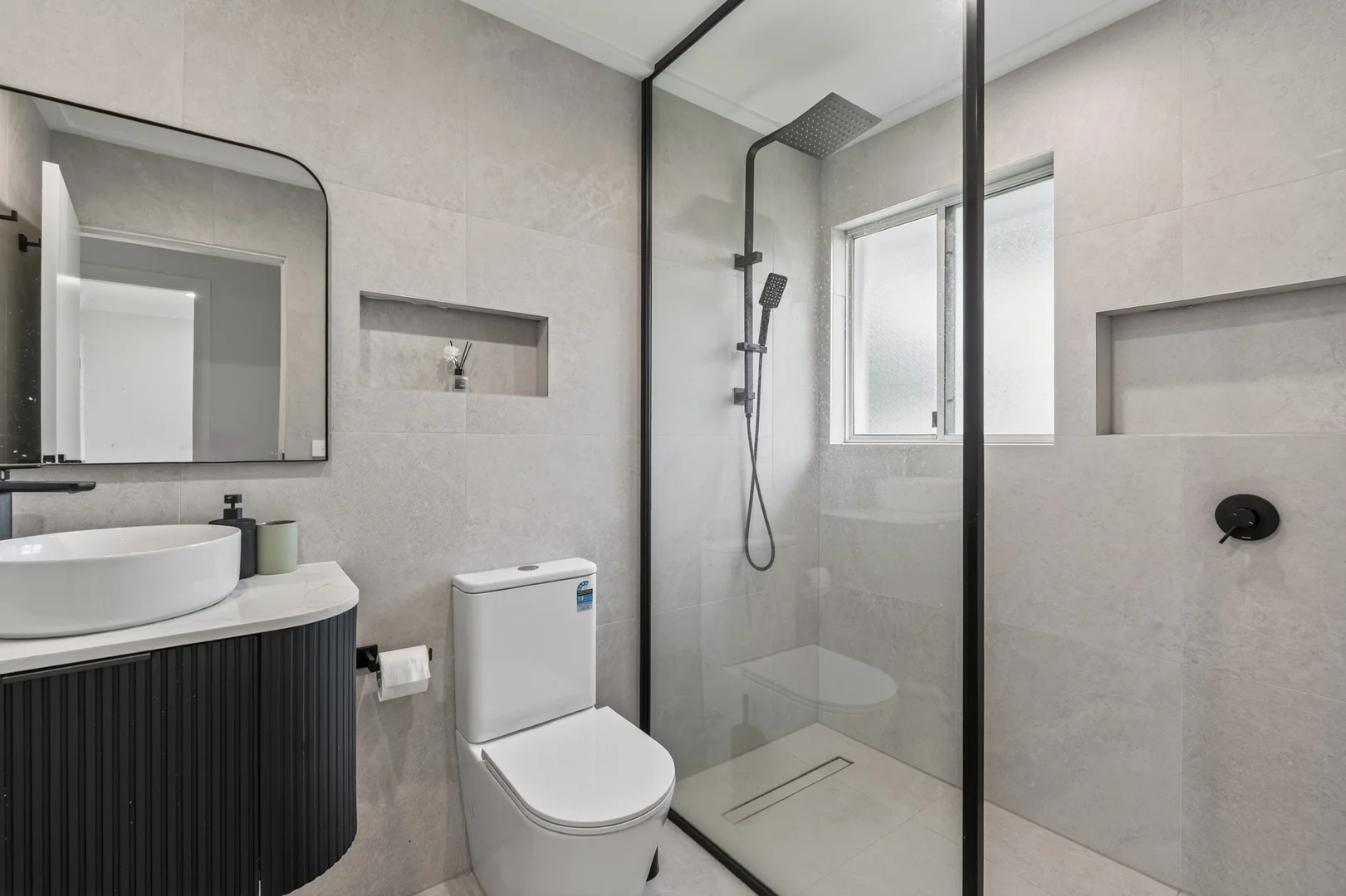 Additional image 8 of 371 Hawkesbury Road, Winmalee NSW 2777