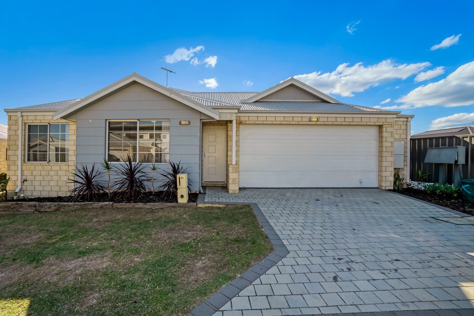 3 bedrooms Villa in 8/2 Burch Way BALDIVIS WA, 6171