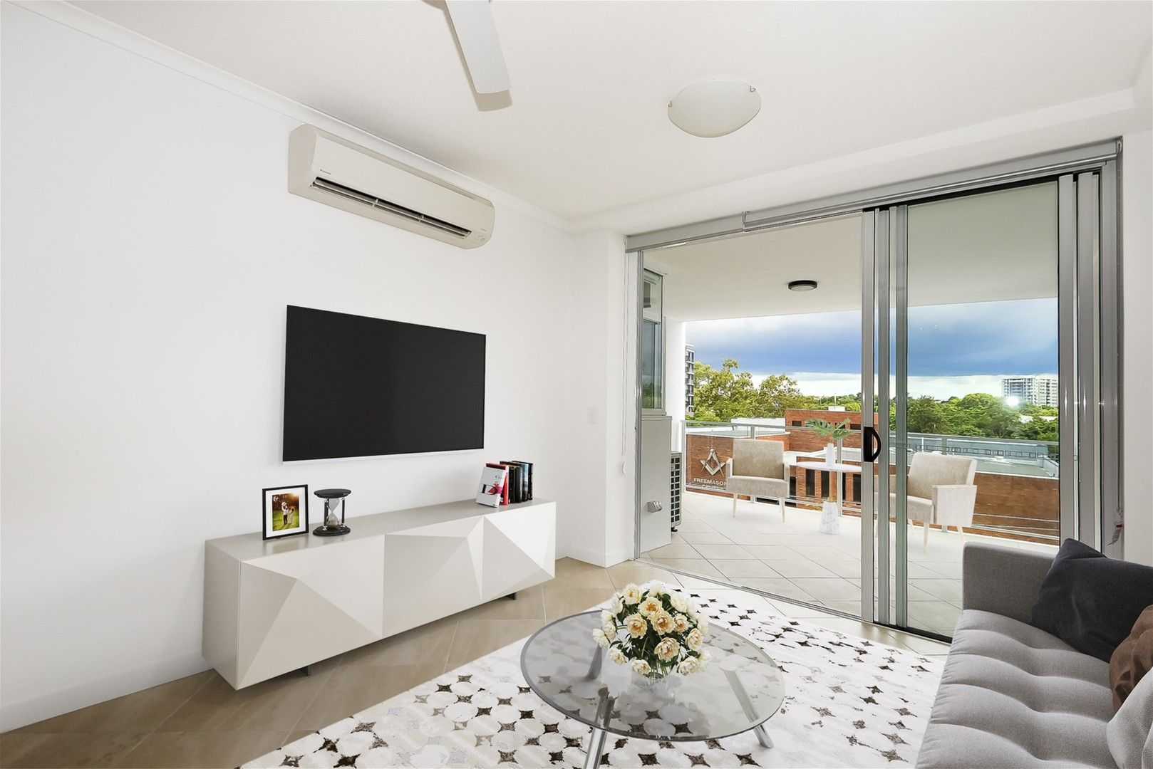 309/283 Logan Rd, Greenslopes QLD 4120, Image 1