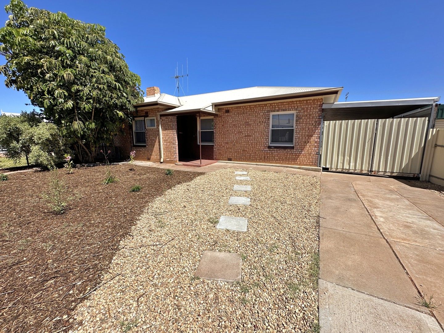 25-27 Gordon Street, Whyalla Norrie SA 5608, Image 1