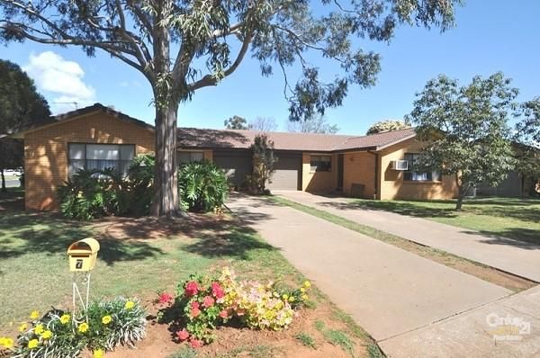 Picture of 7 and 7a Springfield Way, DUBBO NSW 2830