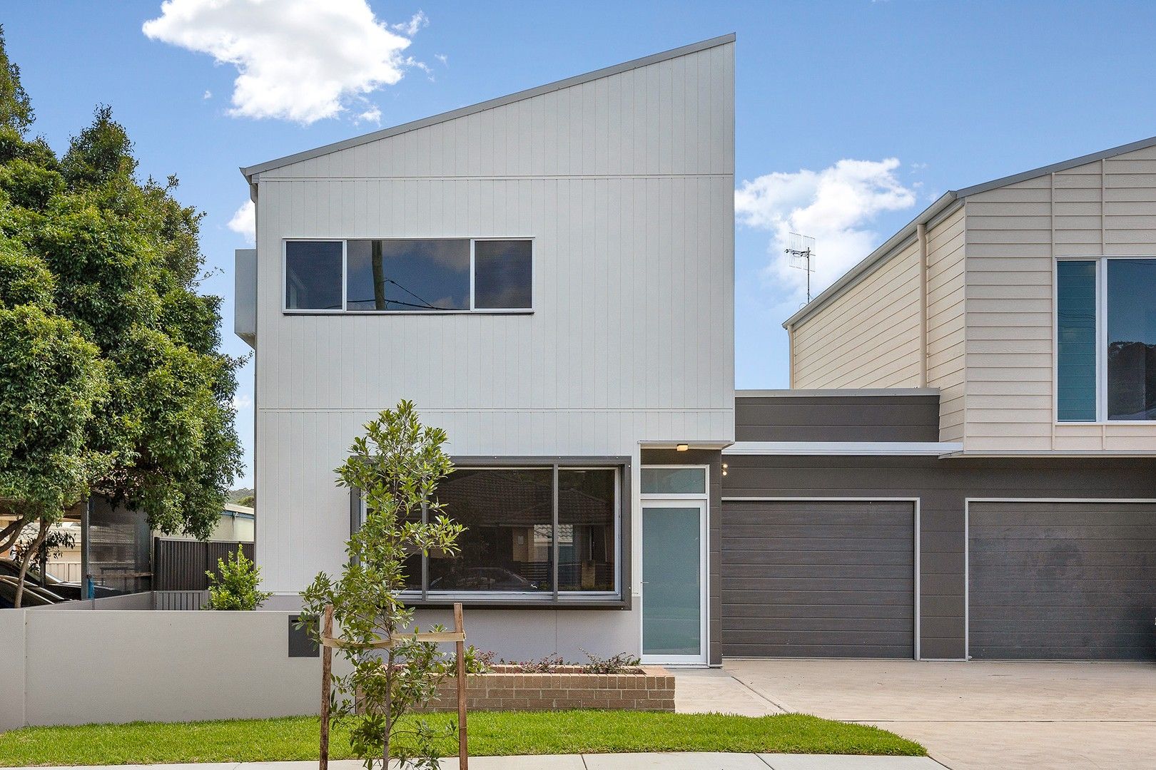 3 bedrooms Townhouse in 5/19 Nott Street WARNERS BAY NSW, 2282