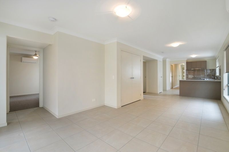 49 Steamer Way, Spring Mountain QLD 4300, Image 2