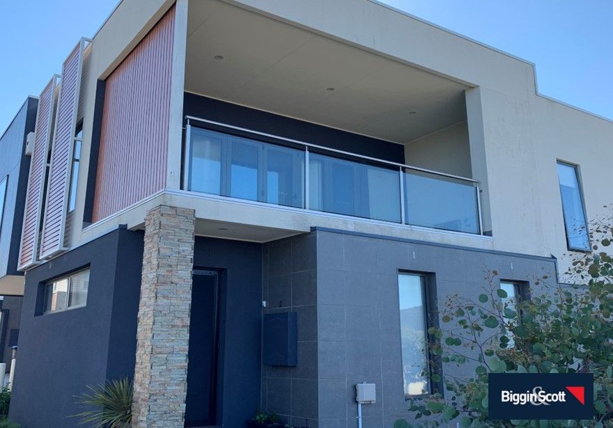 2 bedrooms Apartment / Unit / Flat in 2/15 Rosella Avenue BORONIA VIC, 3155