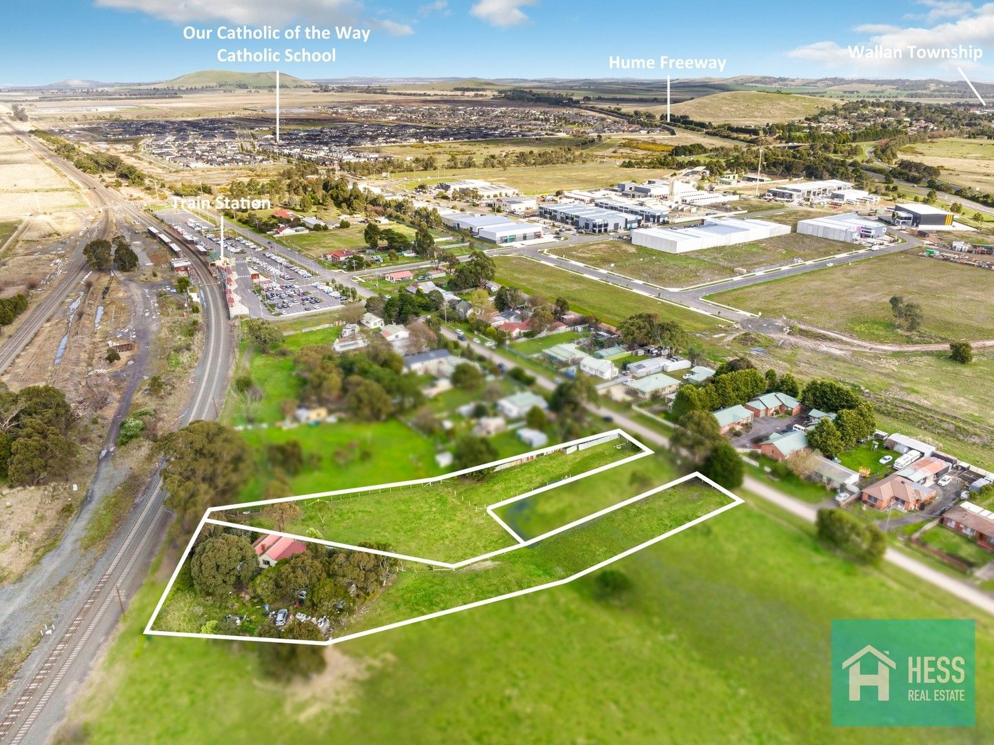 3 bedrooms House in 52 and 54a Station St WALLAN VIC, 3756