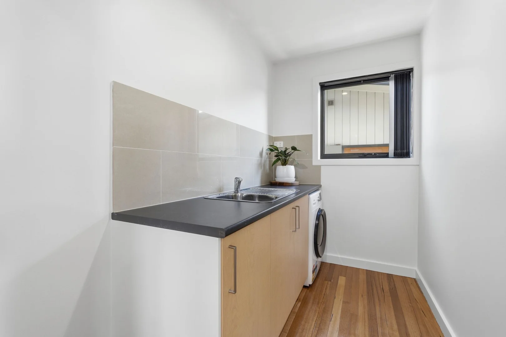 Additional image 31 of 2/40 Queens Parade, Kingston TAS 7050