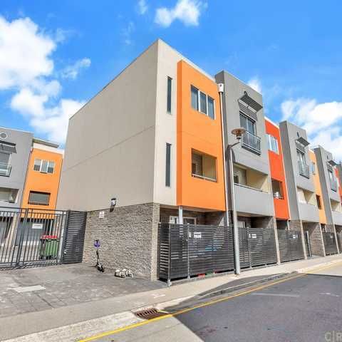 3 bedrooms Townhouse in 16/131 Gray Street ADELAIDE SA, 5000