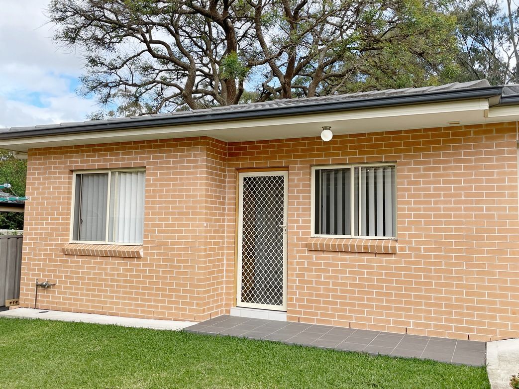 2 bedrooms Apartment / Unit / Flat in 4A Hinkler Avenue RYDALMERE NSW, 2116