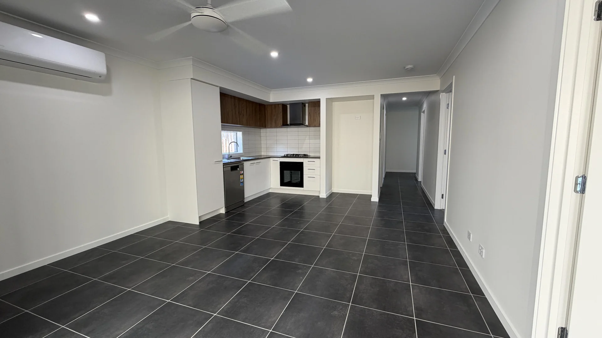 Additional image 4 of 8 Celestial Way, White Rock QLD 4306