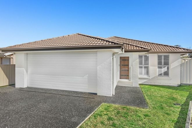 Picture of 4 Stirling Place, TAREE NSW 2430