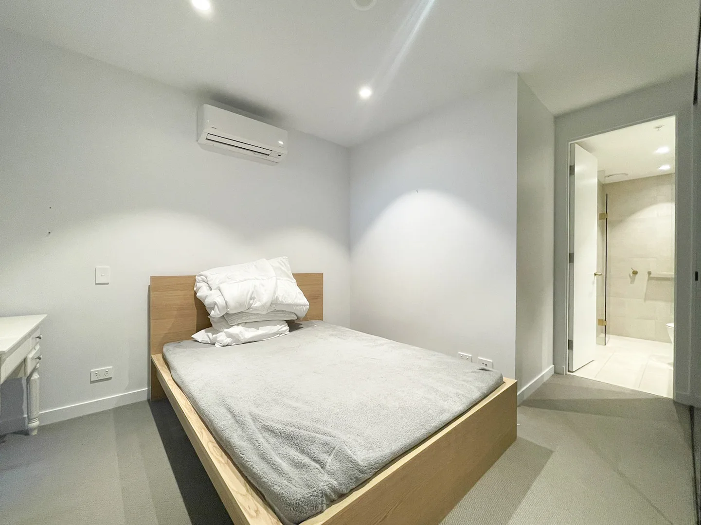 Additional image 7 of 2002/545 Station Street, Box Hill VIC 3128