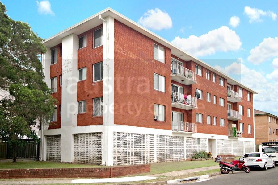 2 bedrooms Apartment / Unit / Flat in 7/5 Carramar Avenue CARRAMAR NSW, 2163