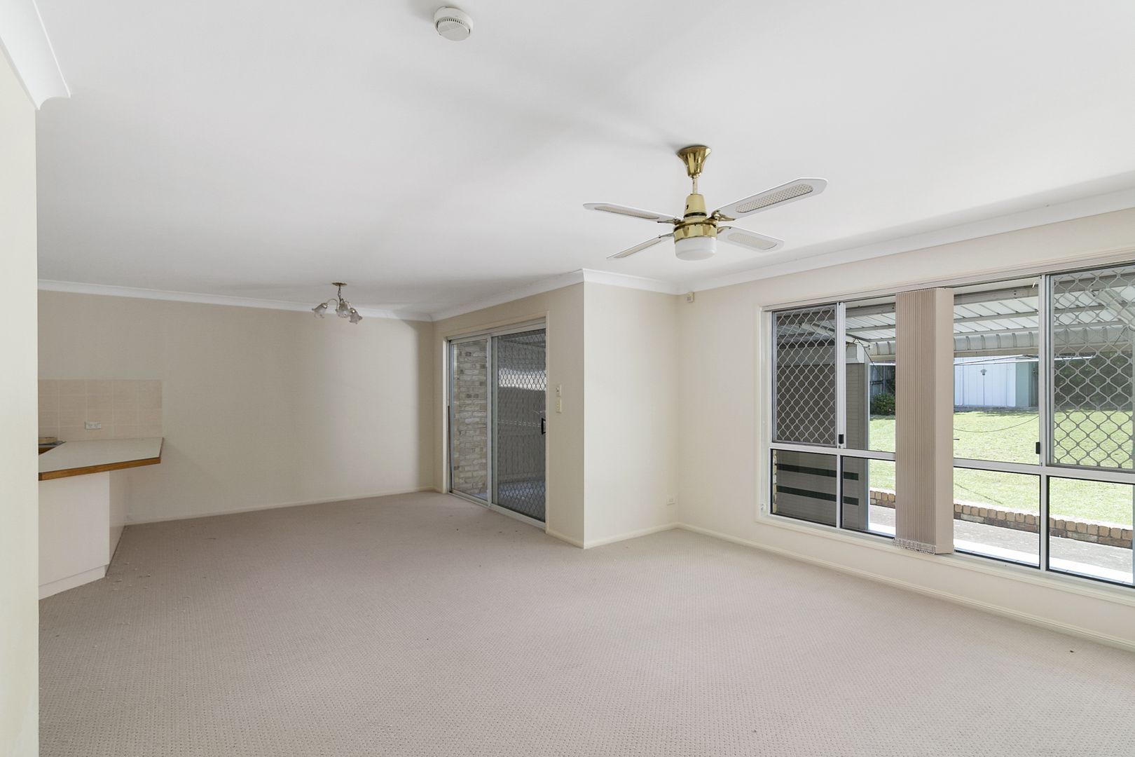 2/45 Walkers Lane, Booval QLD 4304, Image 2