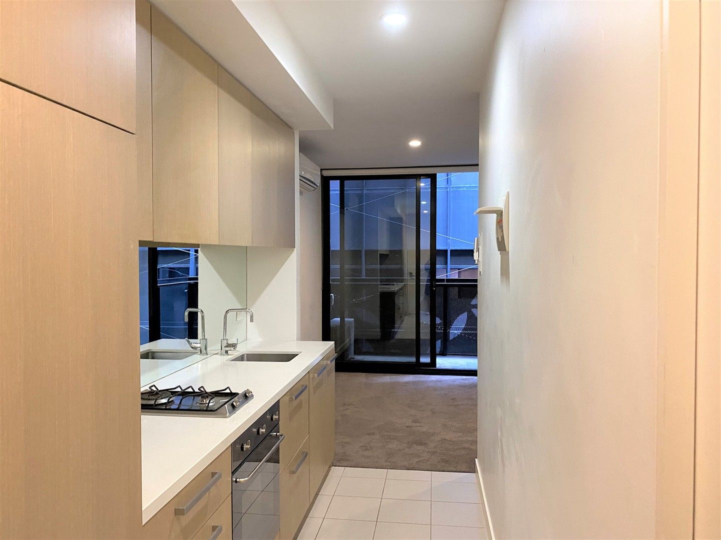 1 bedrooms Apartment / Unit / Flat in 111/97 Flemington Road NORTH MELBOURNE VIC, 3051