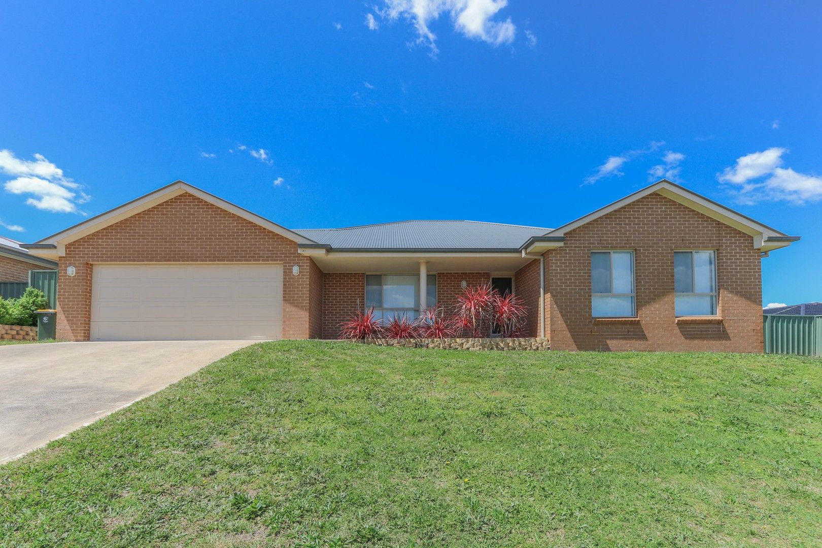 31 James Drive, Bathurst NSW 2795 House For Rent Domain