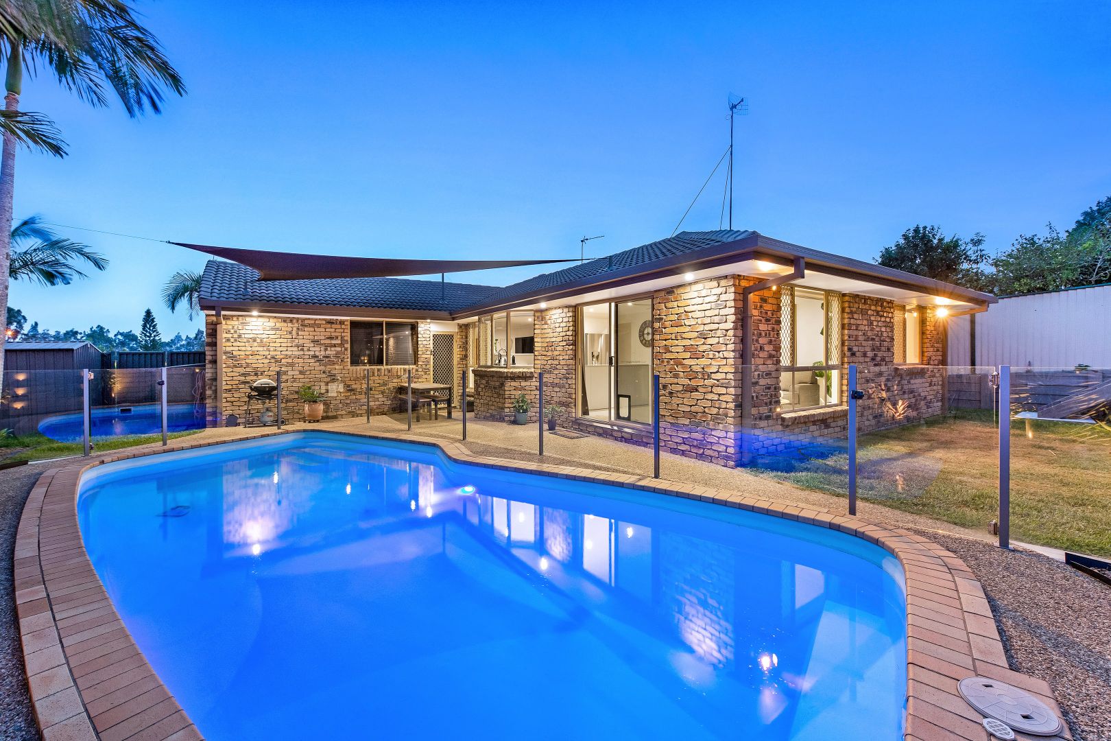 89 Merridown Drive, Merrimac Property History & Address Research Domain