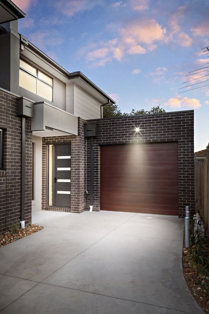 2/61 Mcmurray Crescent, Hoppers Crossing VIC 3029