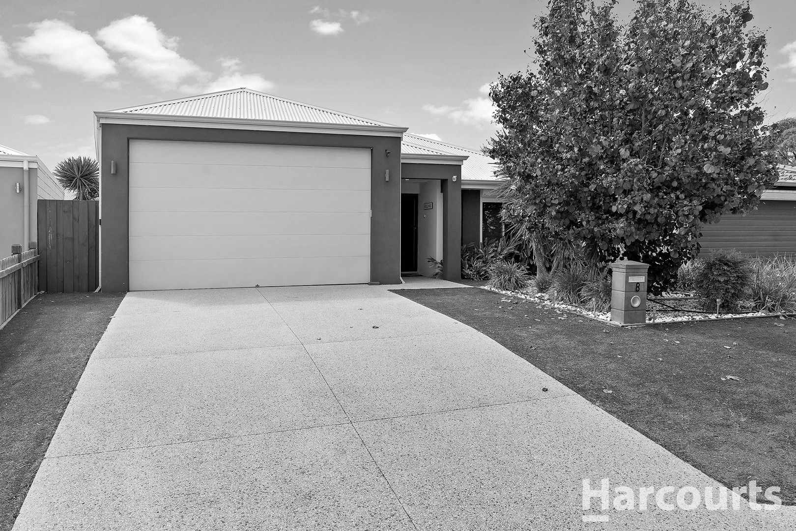 8 Pacifica Way, Dudley Park WA 6210, Image 0