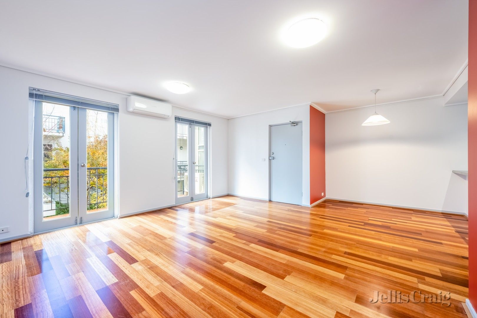 2 bedrooms Apartment / Unit / Flat in 124/101 Grattan Street CARLTON VIC, 3053