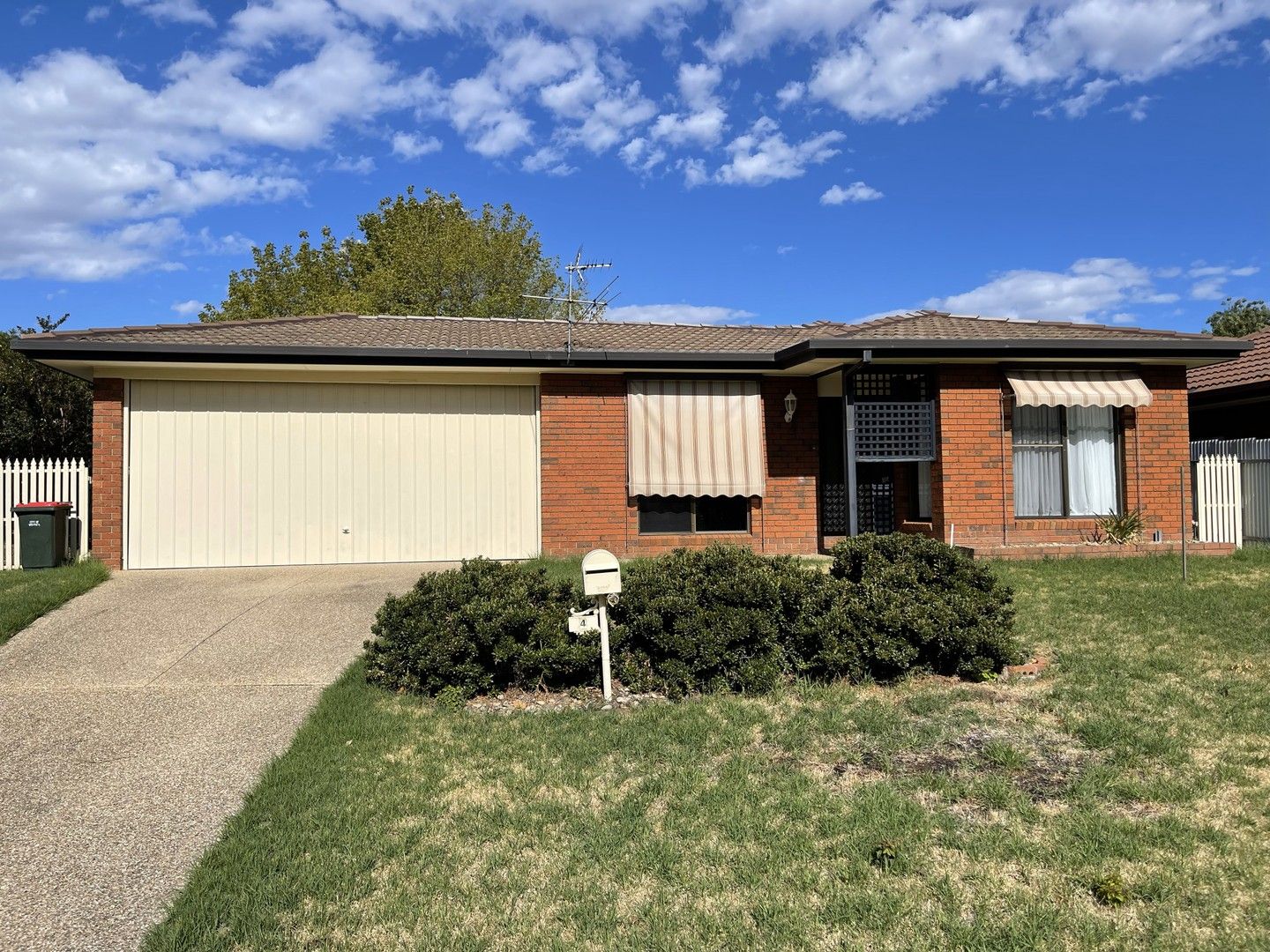 4 bedrooms House in 4 Cole Court WODONGA VIC, 3690