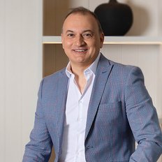 Steven Kourdis, Sales representative