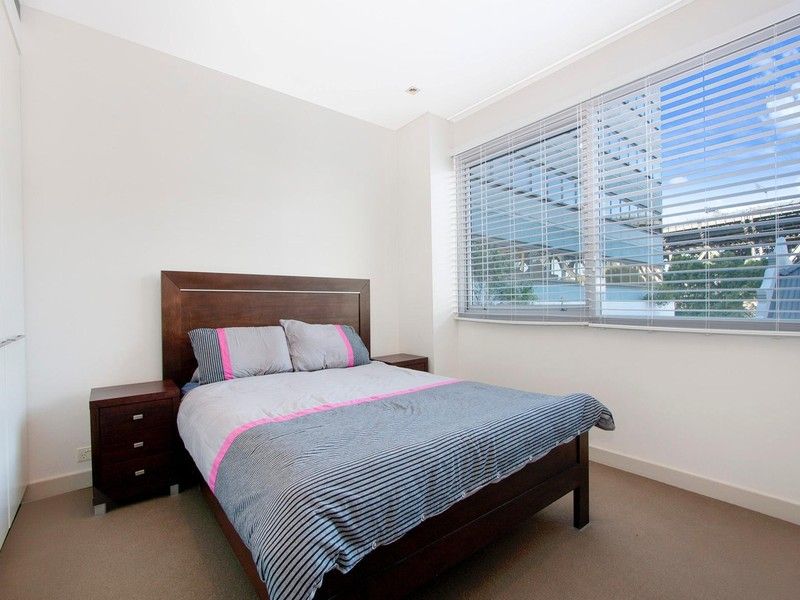 15/7 Northcliff Street, Milsons Point NSW 2061, Image 2