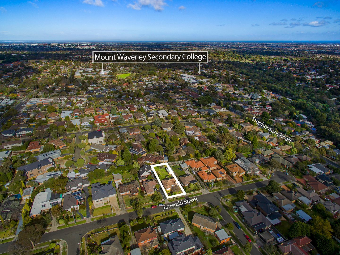 16 Emerald Street, Mount Waverley VIC 3149, Image 2