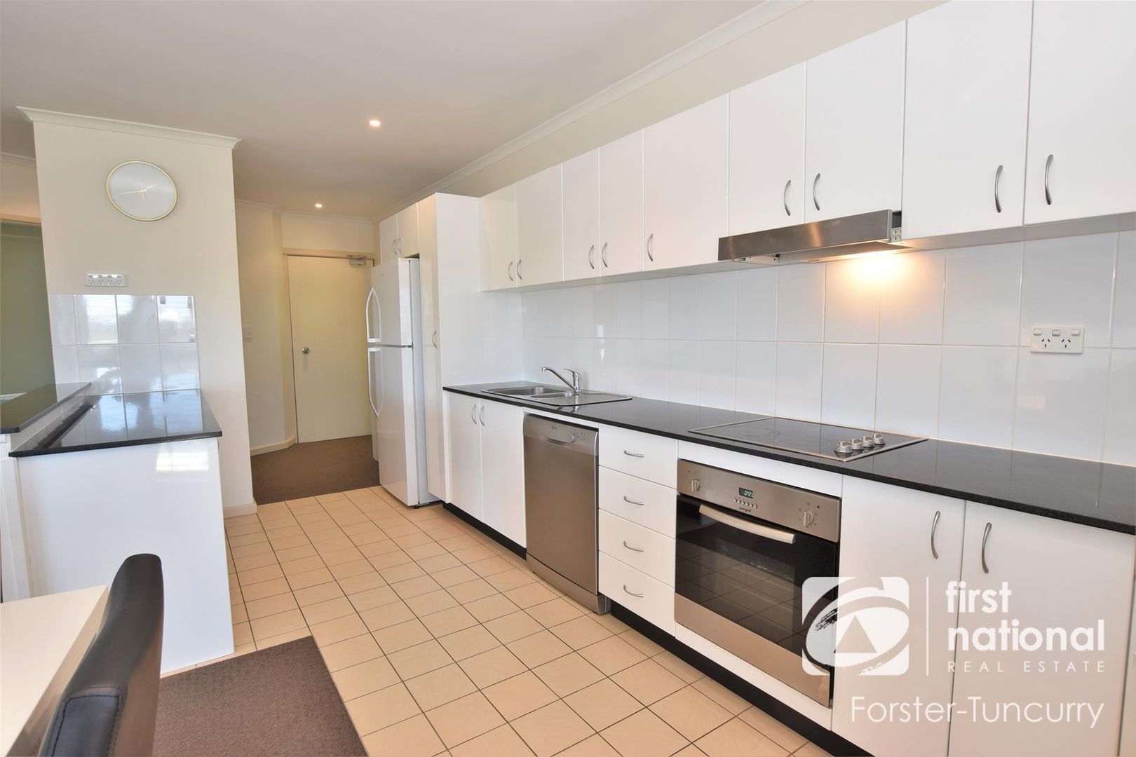 11/60-62 Wharf Street, Tuncurry NSW 2428, Image 2