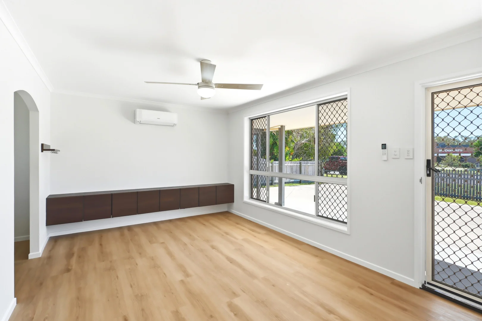 Additional image 3 of 717 Boat Harbour Drive, Urangan QLD 4655