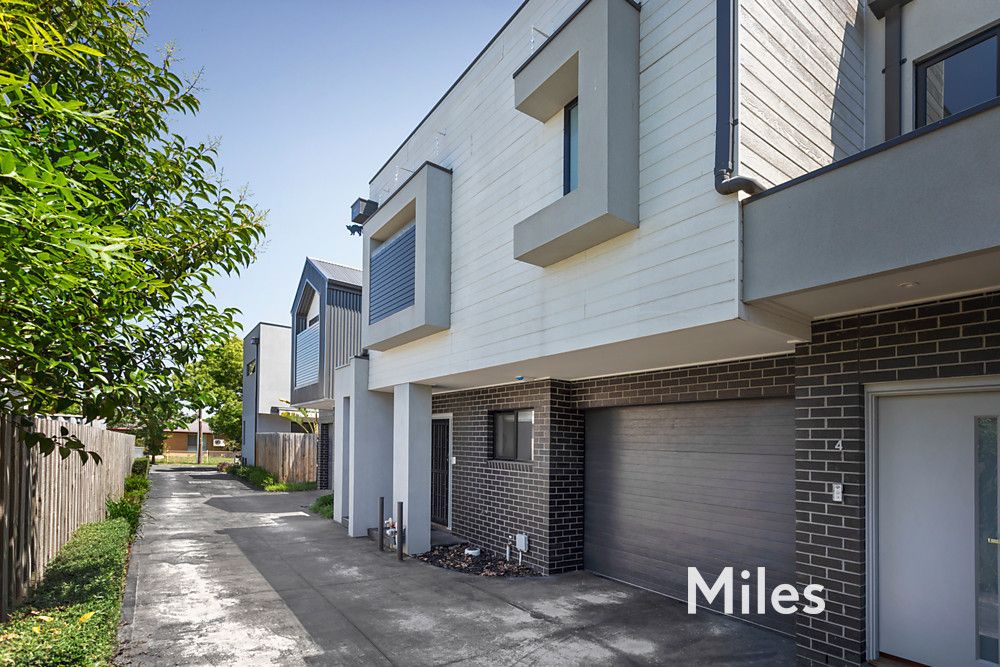2 bedrooms Townhouse in 3/4 McComas Street RESERVOIR VIC, 3073