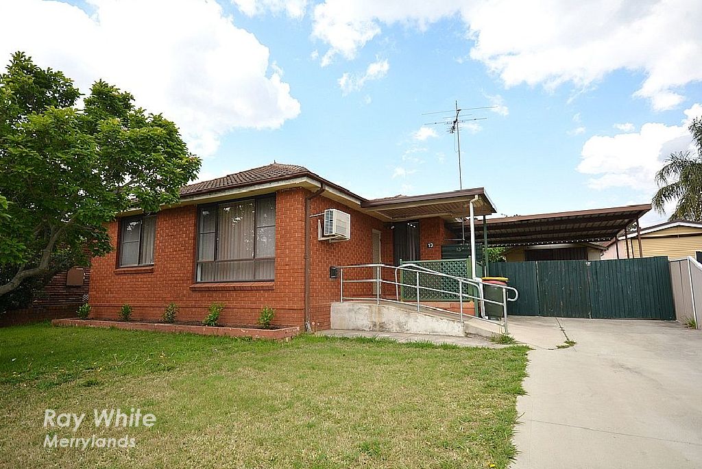 3 bedrooms House in 13 Karani Avenue GUILDFORD NSW, 2161