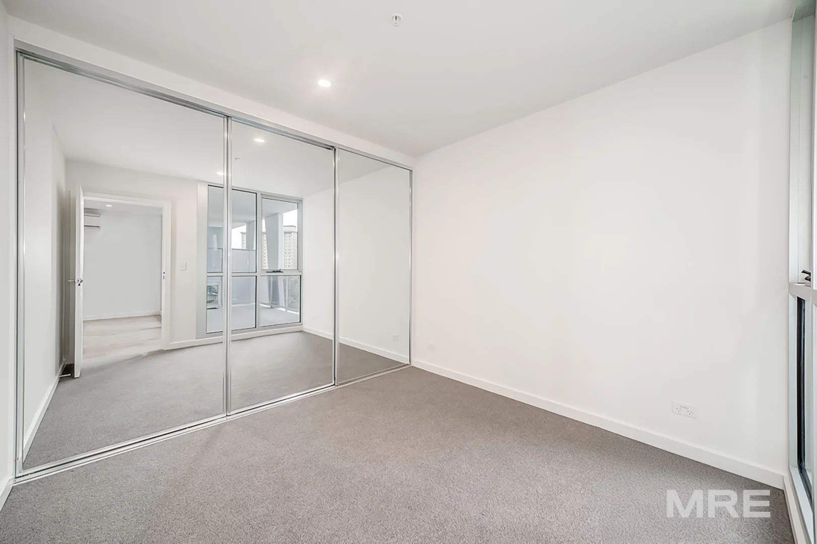 Additional image 5 of 705/33 Racecourse Road, North Melbourne VIC 3051