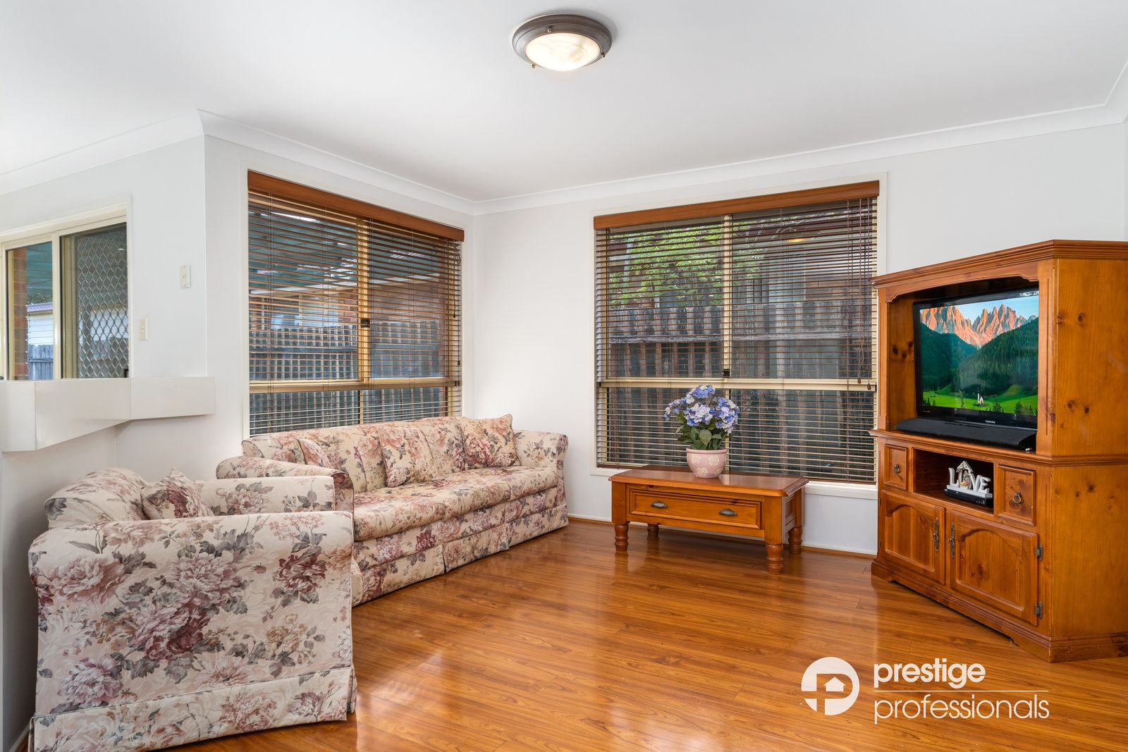 14 Jimbour Court, Wattle Grove NSW 2173, Image 1