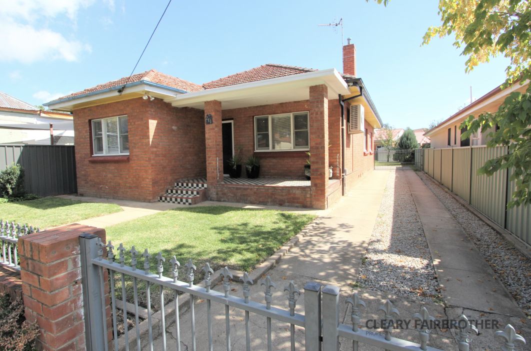 211 Rankin Street, Bathurst NSW 2795