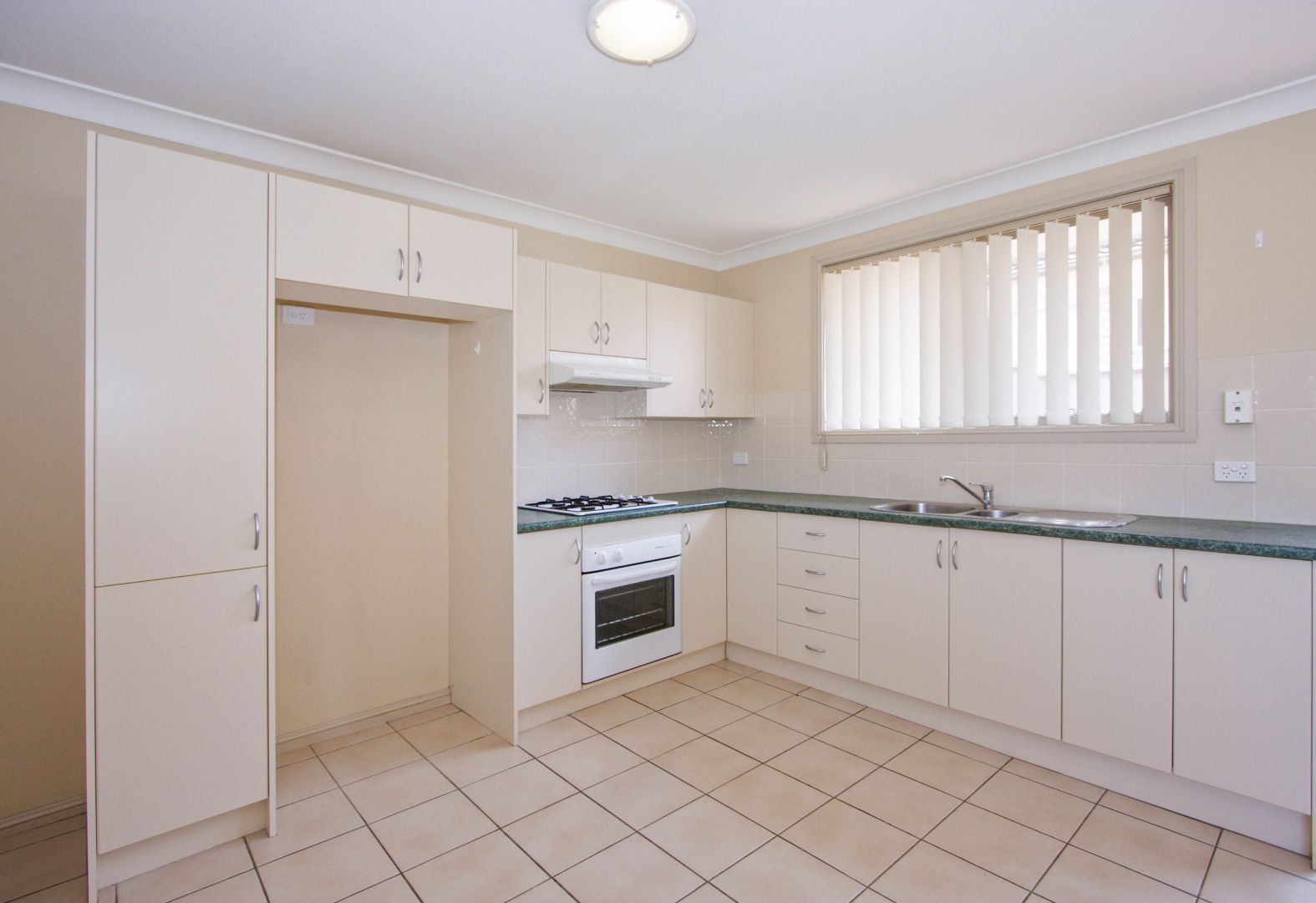 2/14 Coolgardie Street, East Corrimal NSW 2518, Image 1