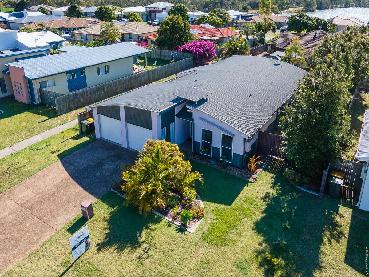 13 Swan View Court, Toogoom QLD 4655, Image 2
