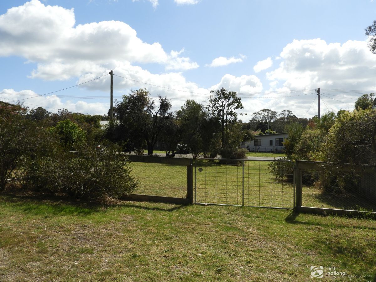 7 Riley Street, Eagle Point VIC 3878, Image 2