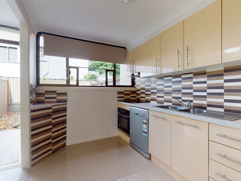 2 bedrooms Apartment / Unit / Flat in 4/49 Pattison Street ROCKHAMPTON CITY QLD, 4700