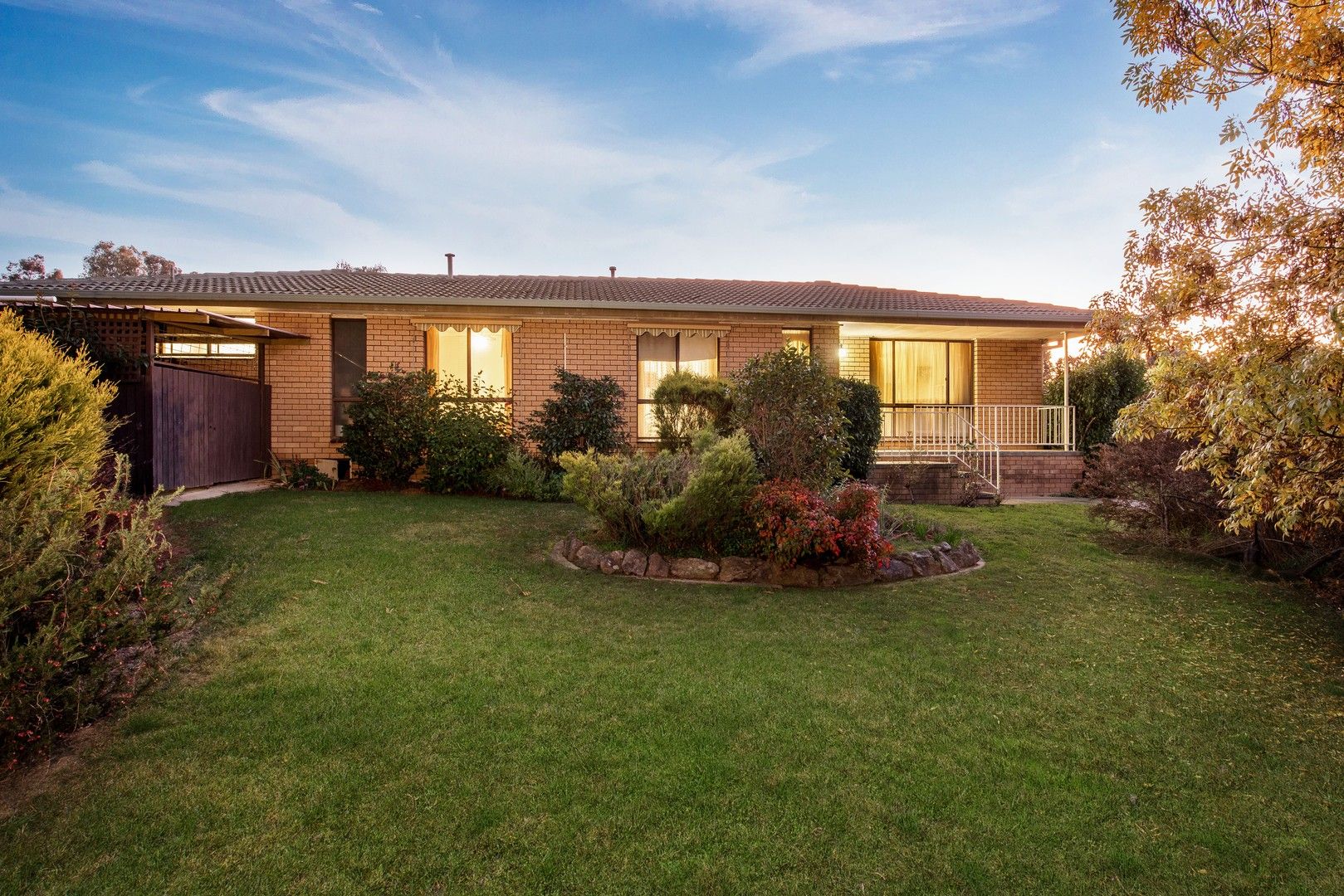 8 Bourke Crescent, Wodonga VIC 3690, Image 2