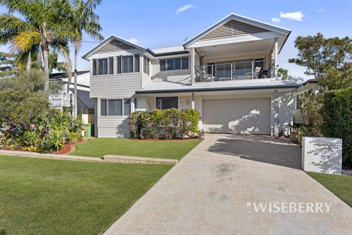 10 Kullaroo Road, Summerland Point NSW 2259, Image 1