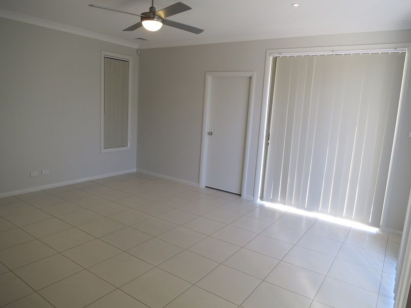 55 Caddies Blvd, Rouse Hill NSW 2155, Image 2