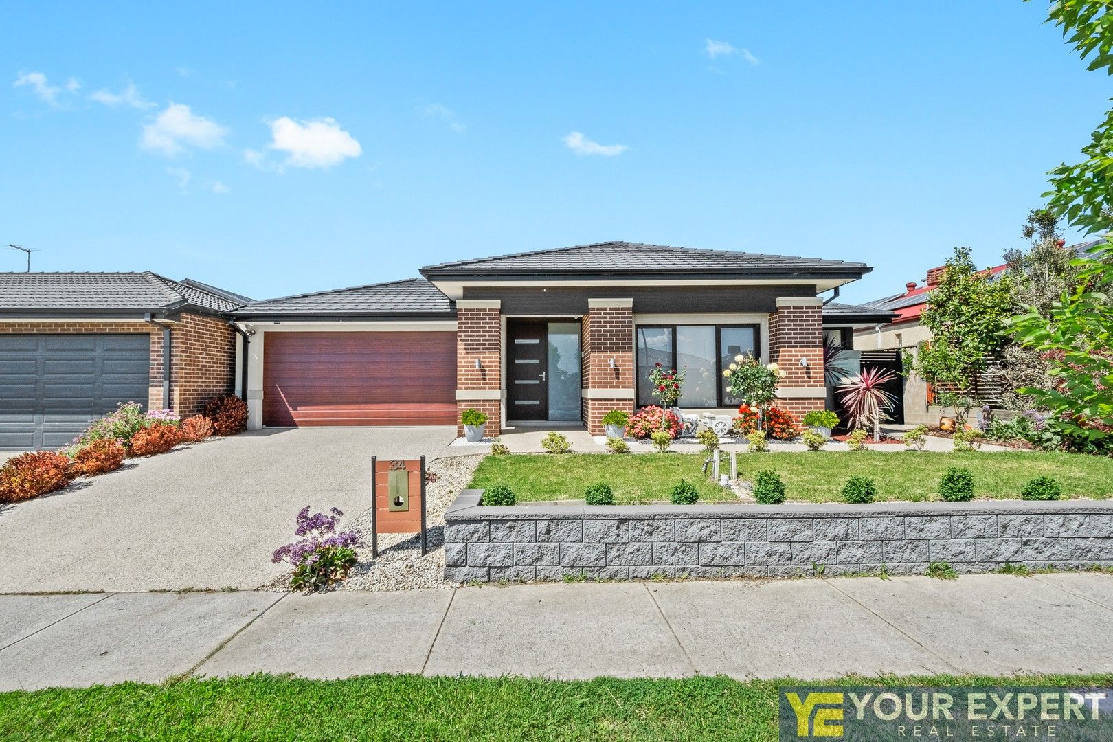 4 bedrooms House in 34 Ramlegh Boulevard CLYDE NORTH VIC, 3978