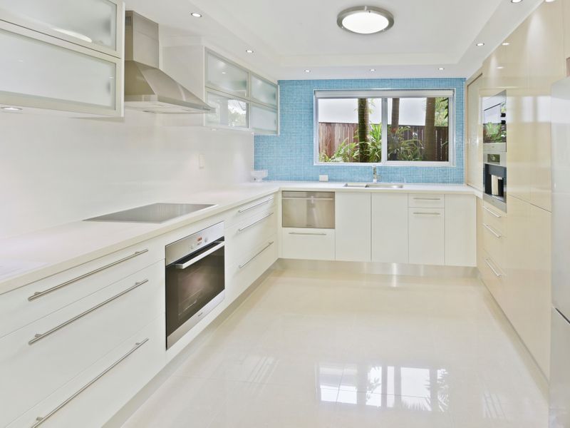 2/4 Bayview Road, Noosa Heads QLD 4567, Image 2