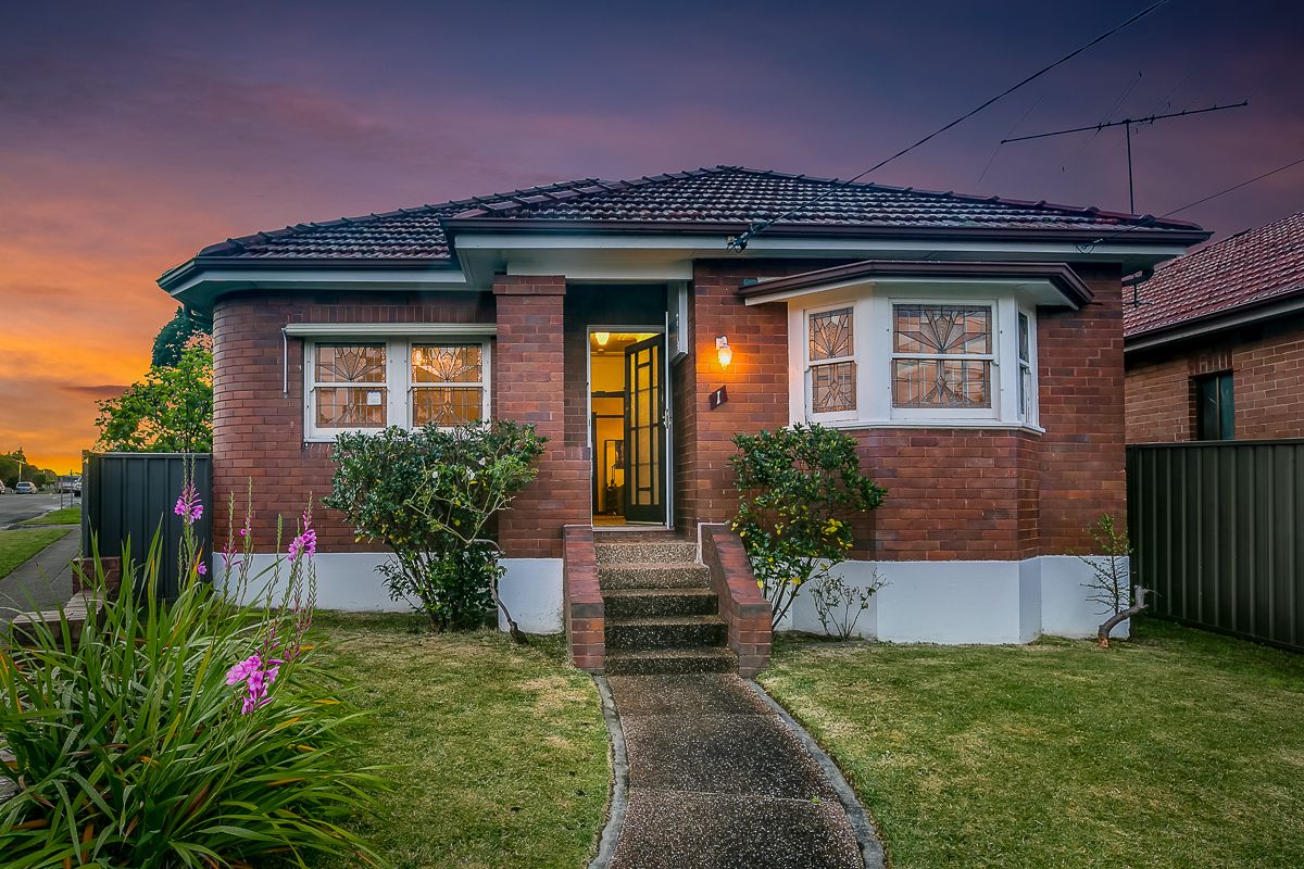 1 Robert Avenue, Russell Lea NSW 2046, Image 0