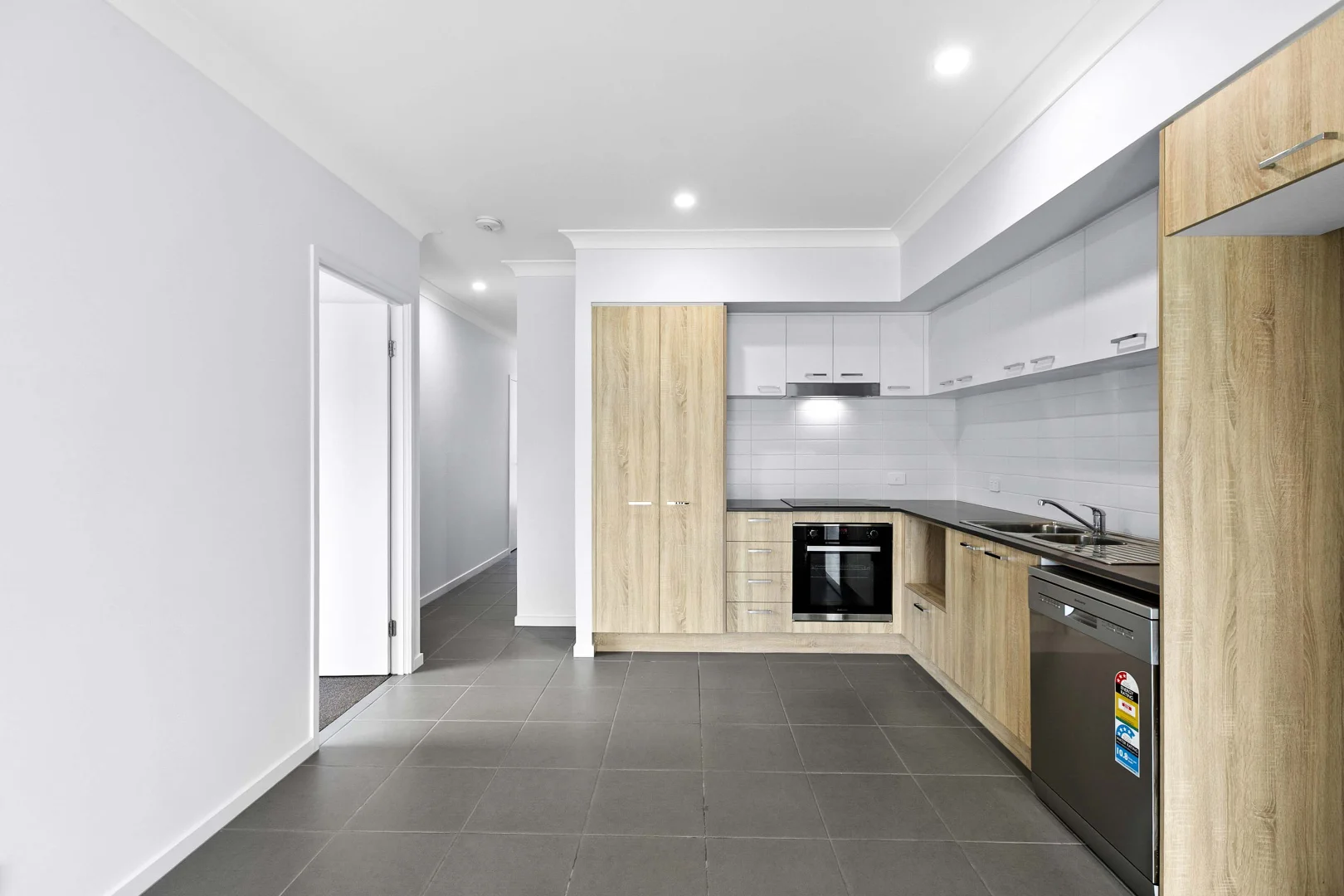 Additional image 5 of 2/30B Gilston Road, Wondunna QLD 4655