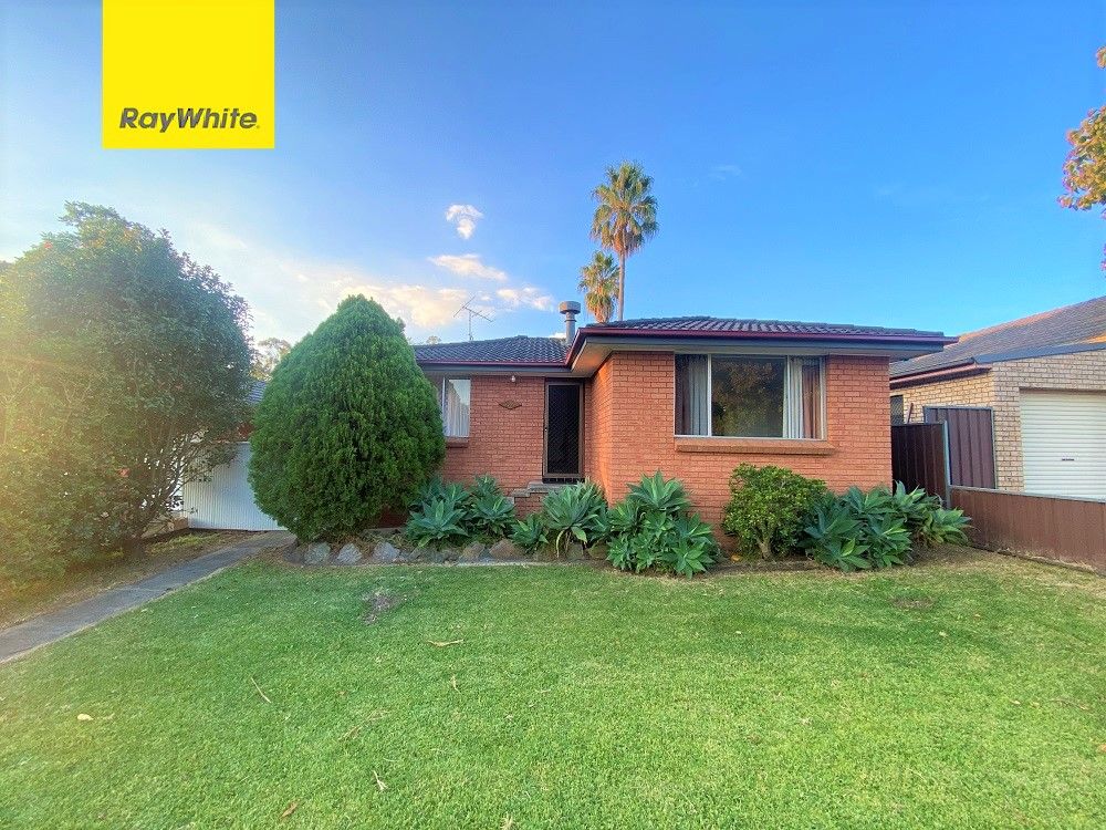 3 bedrooms House in 82 Fawcett Street GLENFIELD NSW, 2167