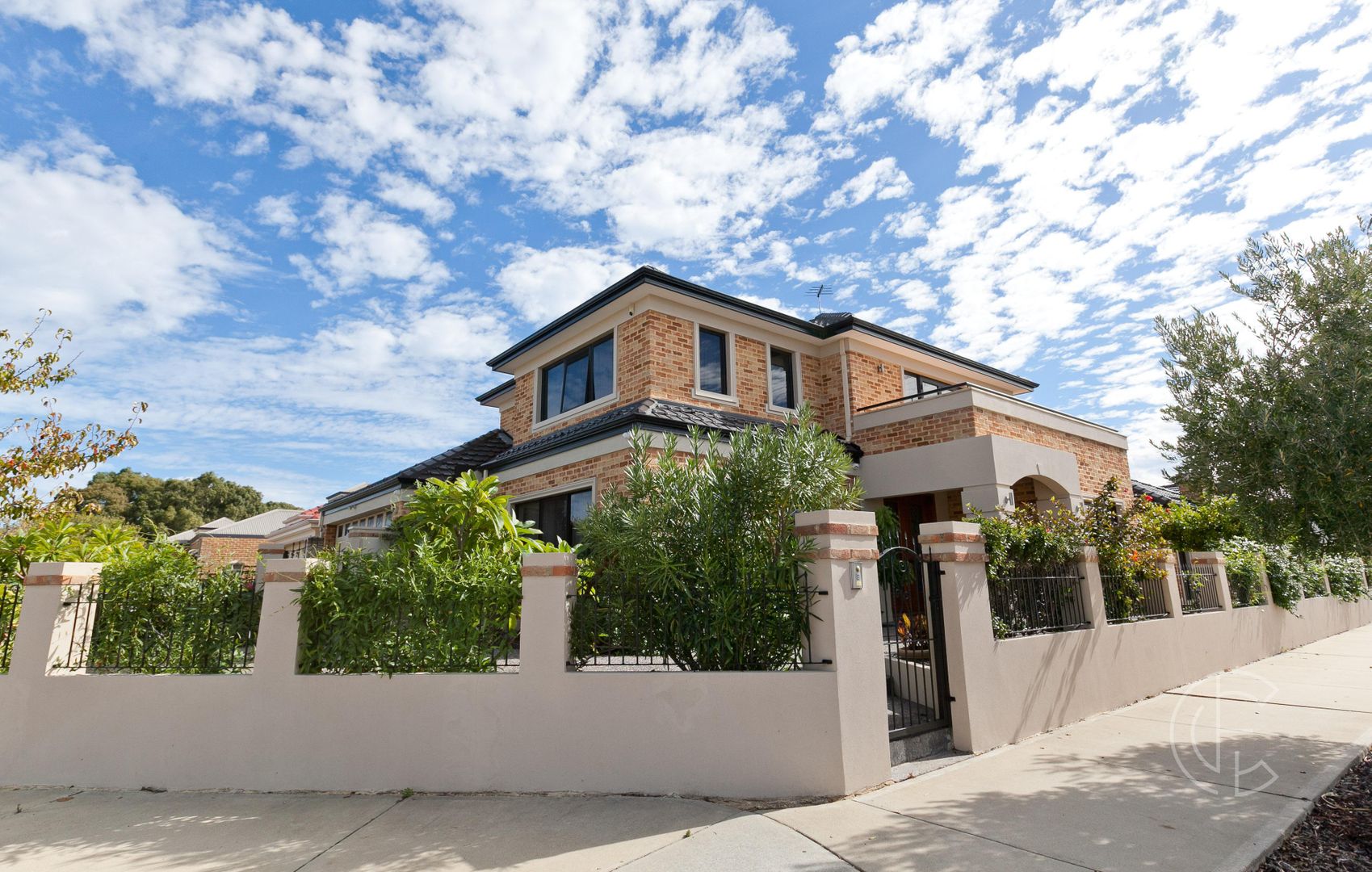 5 bedrooms House in 9 Messina Avenue STIRLING WA, 6021