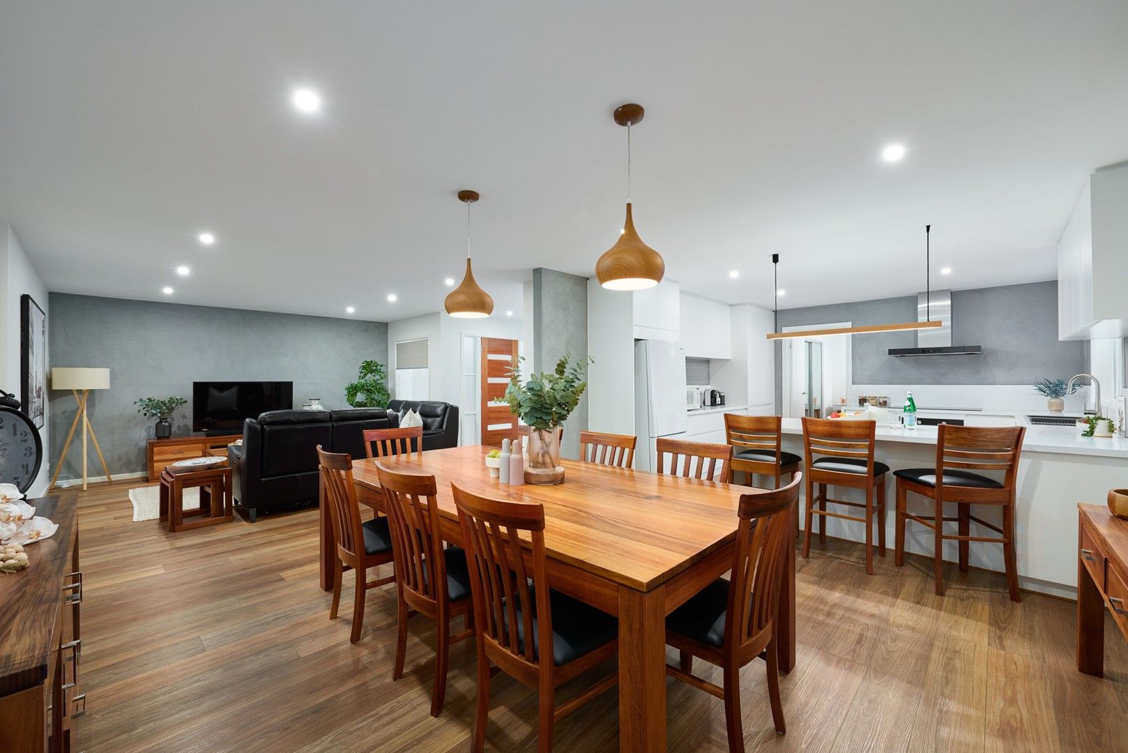 4 bedrooms Apartment / Unit / Flat in  DROMANA VIC, 3936